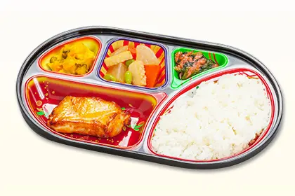普通食・おかず＋ごはん（標準的なお弁当） - 550円